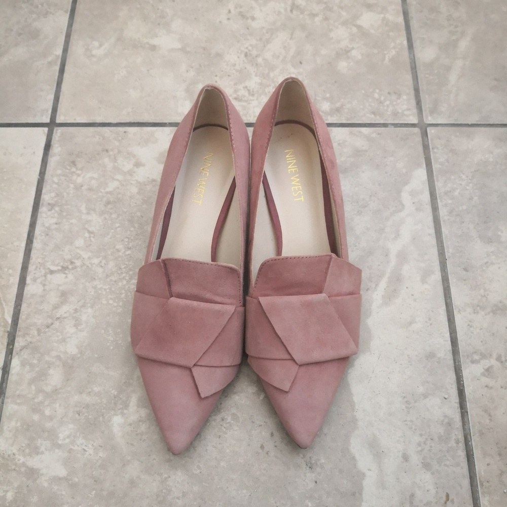 Nine West suede nude pink middle heels
